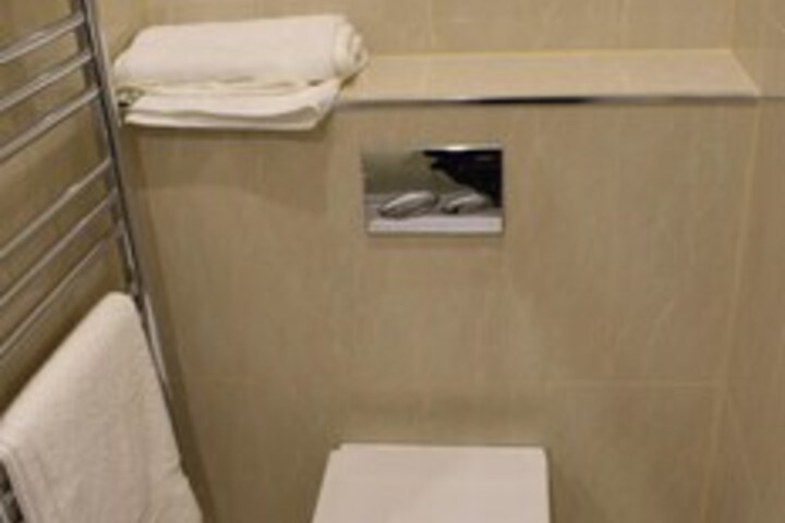 Room 6 of 20