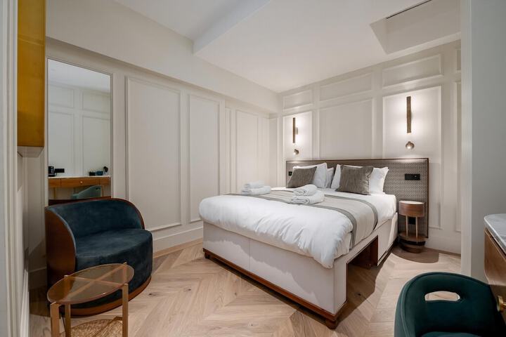Room 201 of 280