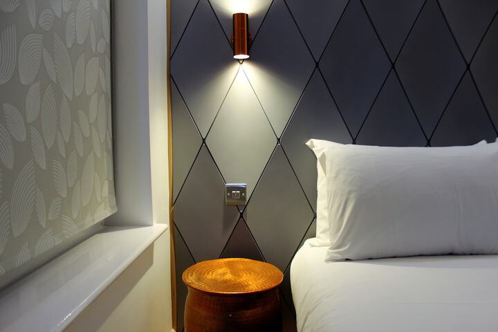 Room 5 of 52