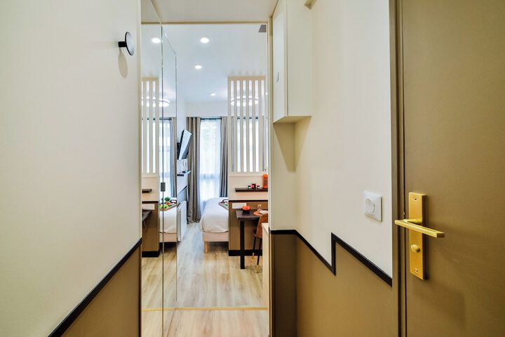 Room 2 of 57