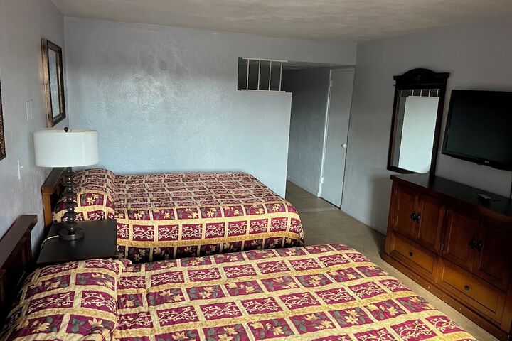 Room 3 of 9