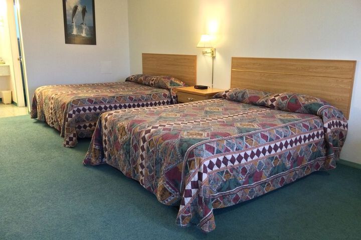 Room 5 of 10