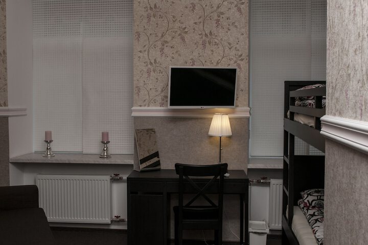 Room 8 of 58