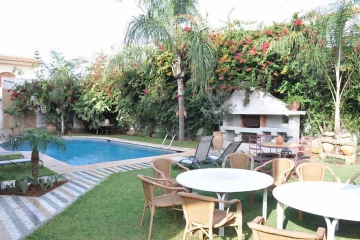Pool Hotel