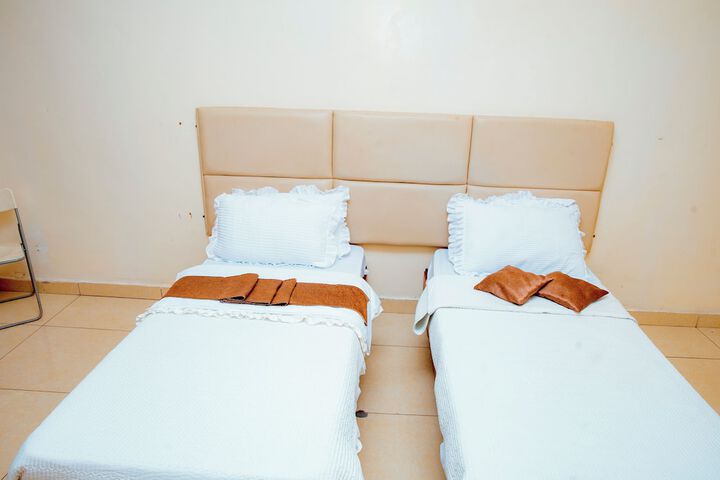Room 14 of 92