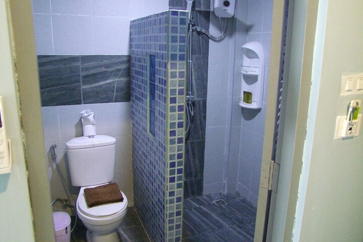 Room 63 of 83