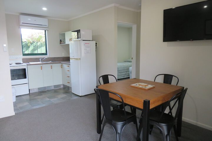 Room 8 of 75