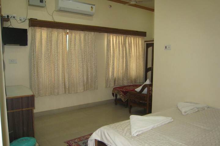 Room 19 of 38