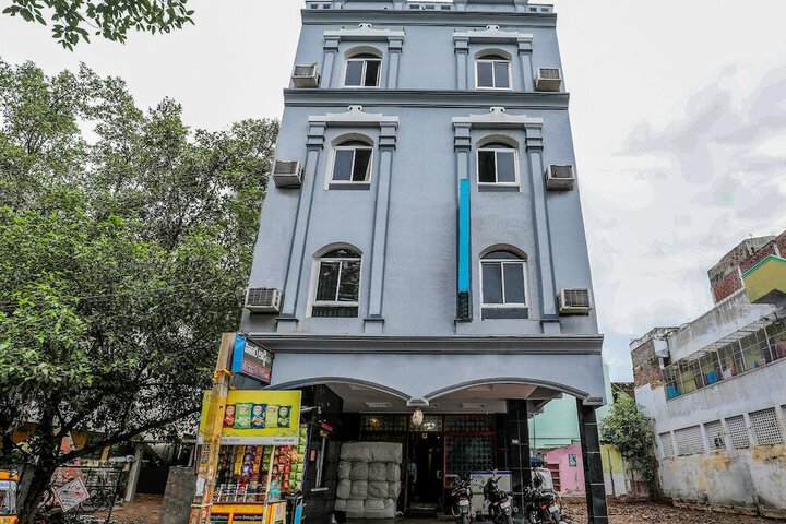 OYO 12680 HOTEL SITARA GRAND