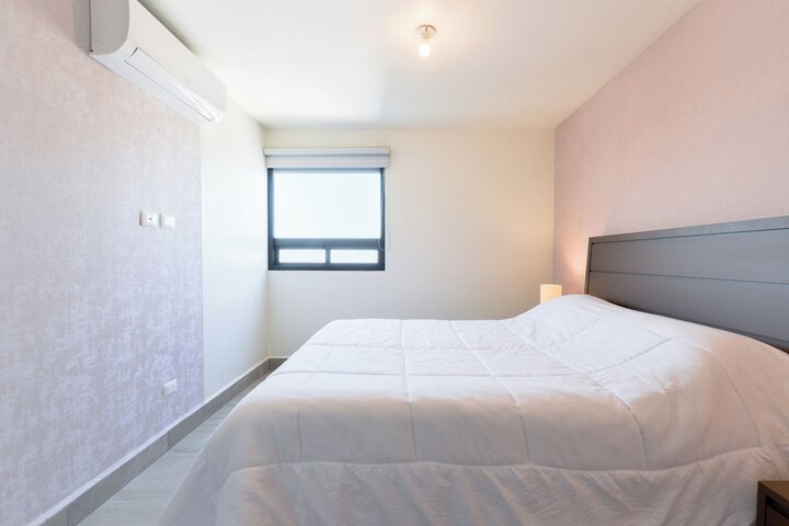 Room 40 of 254