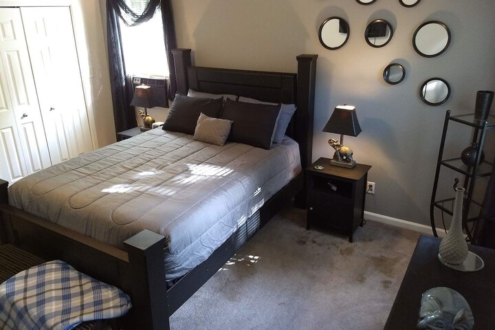 Room 5 of 150