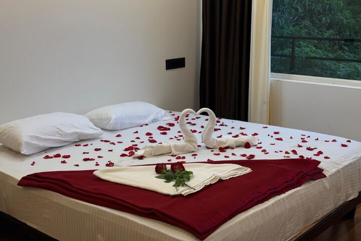 Room 10 of 21