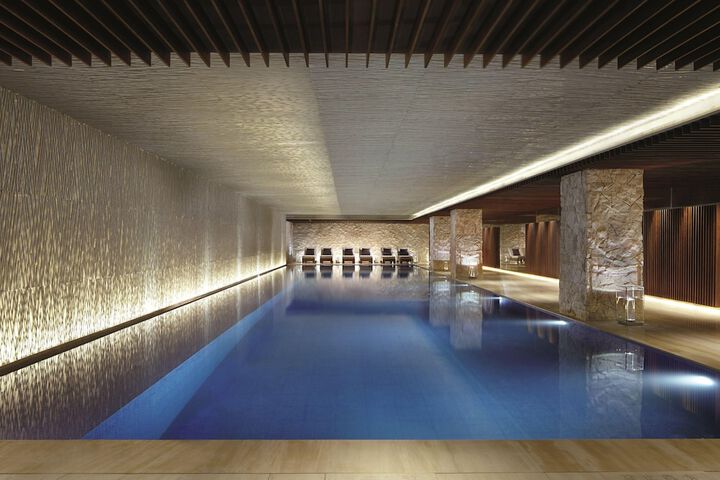 Pool 40 of 71