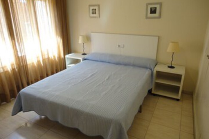 Room 7 of 9