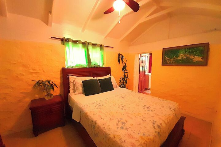 Room 4 of 23