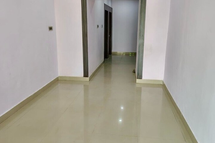 Room 10 of 14