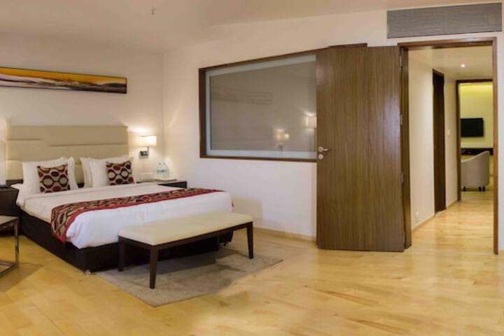 Room 25 of 35
