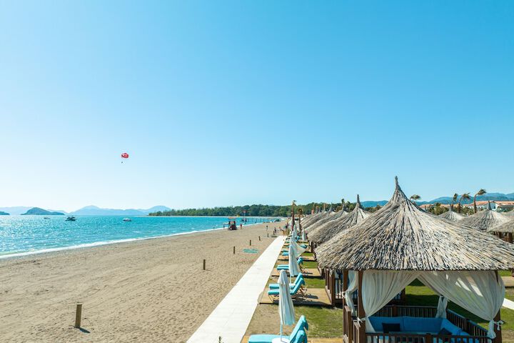 Beach 216 of 251