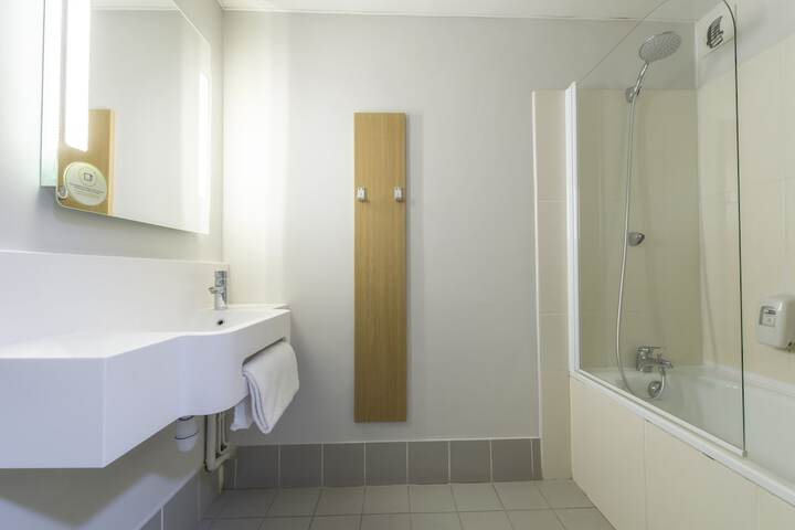 Room 29 of 57