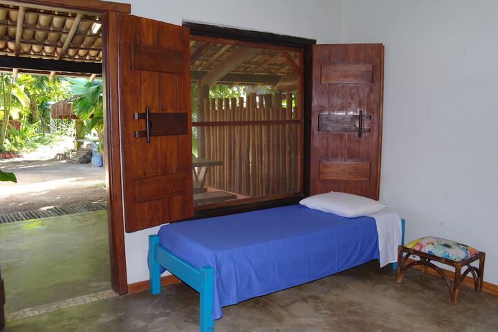 Room 5 of 31