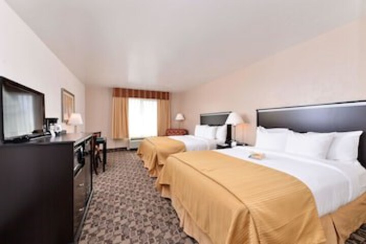 Room 9 of 24