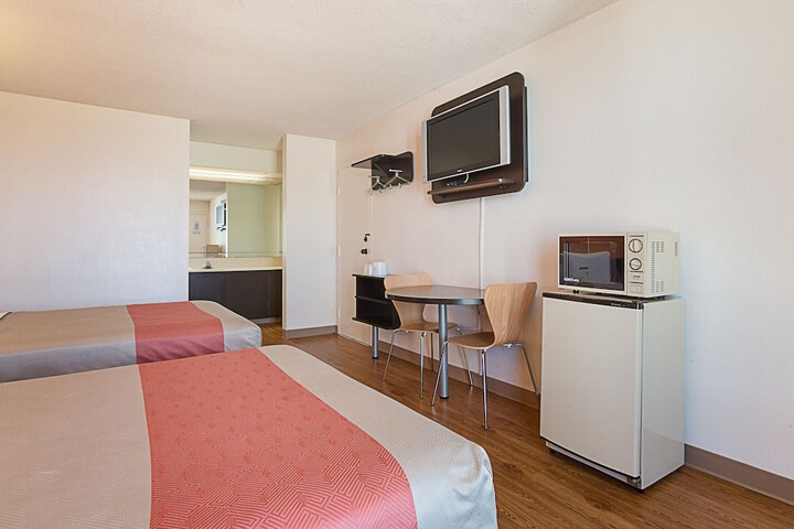 Deluxe Room 1 Double Bed Accessible (4 of 14)