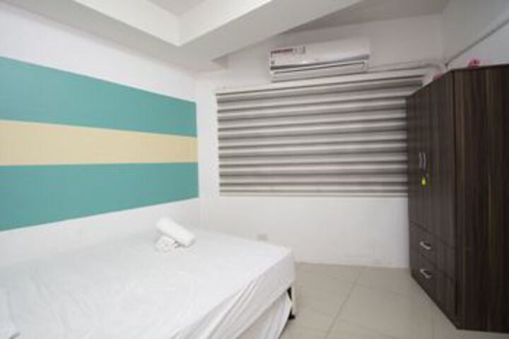 Room 22 of 68