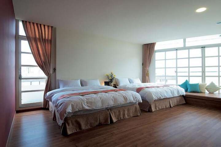 Room 21 of 51