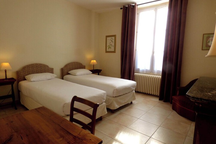 Room 19 of 51