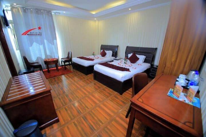 Room 6 of 14