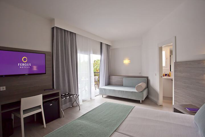Room 16 of 27