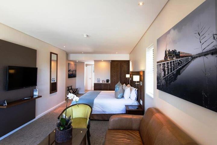 Room 10 of 97