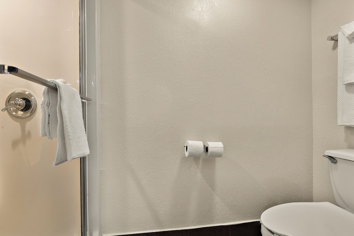 Room 16 of 26