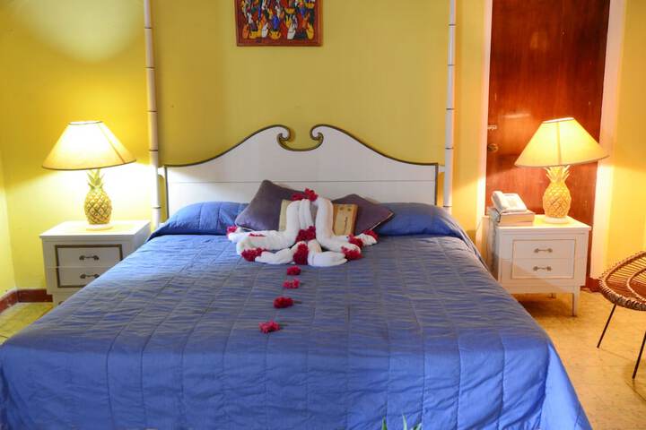 Room 8 of 35