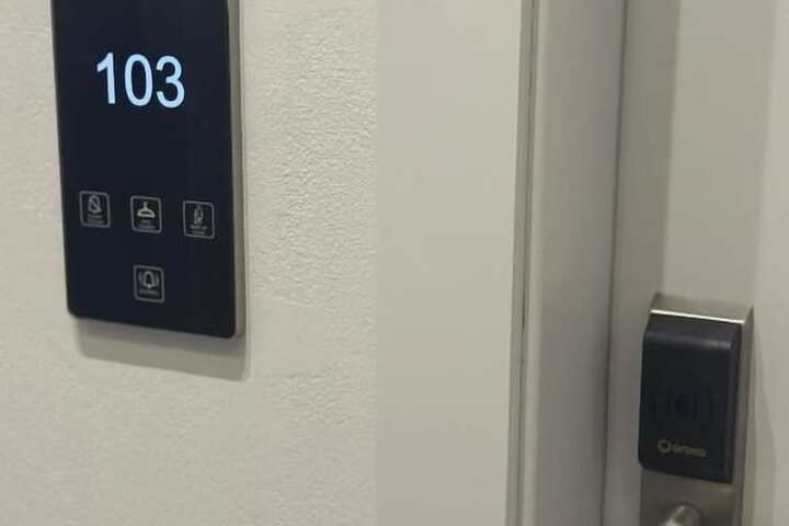 Room 32 of 56