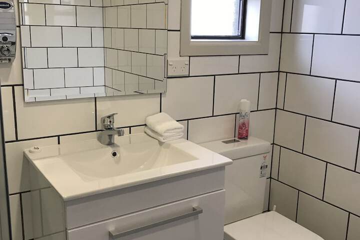 Room 63 of 100