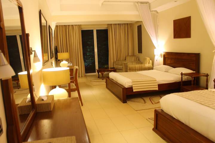 Room 8 of 68