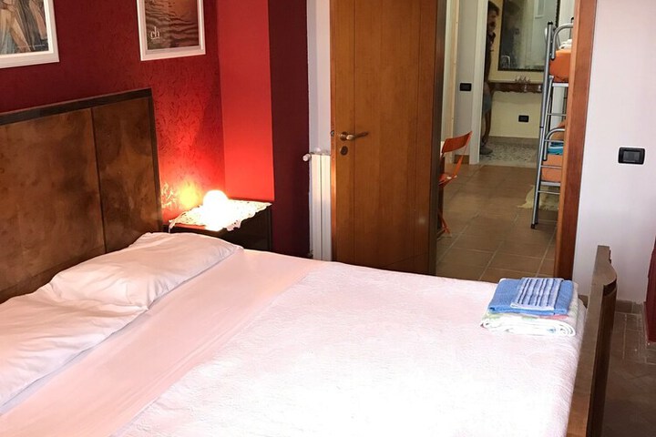 Room 3 of 22
