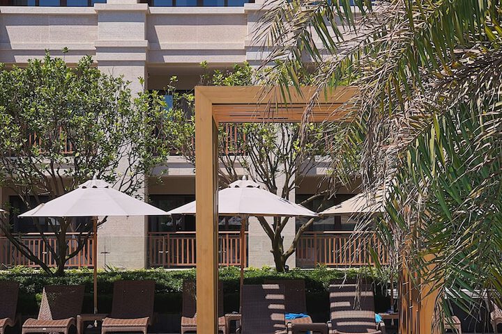 Hotel Exterior 102 of 127