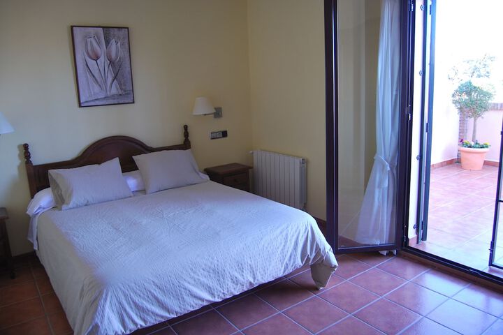 Room 9 of 42