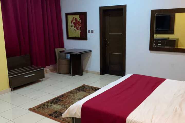 Room 14 of 23