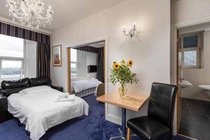 Room 22 of 150