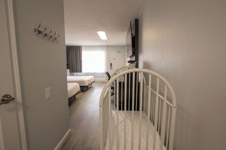 2 Queen Beds (7 of 46)