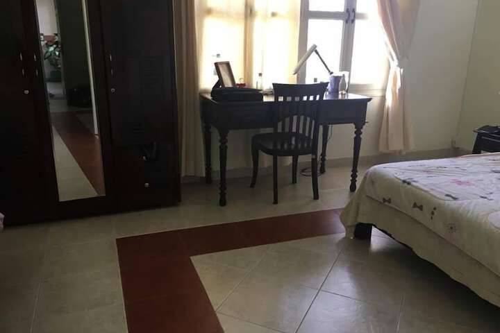 Room 13 of 50