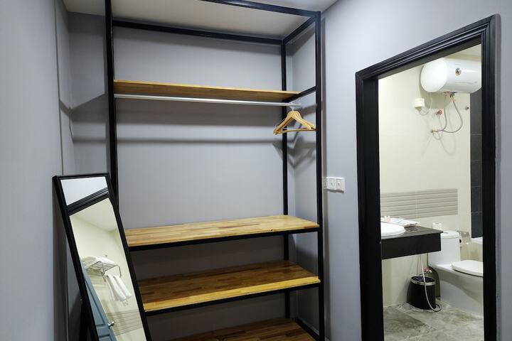 Room 39 of 65