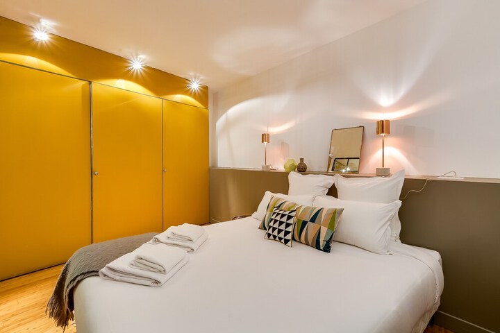Room 3 of 15