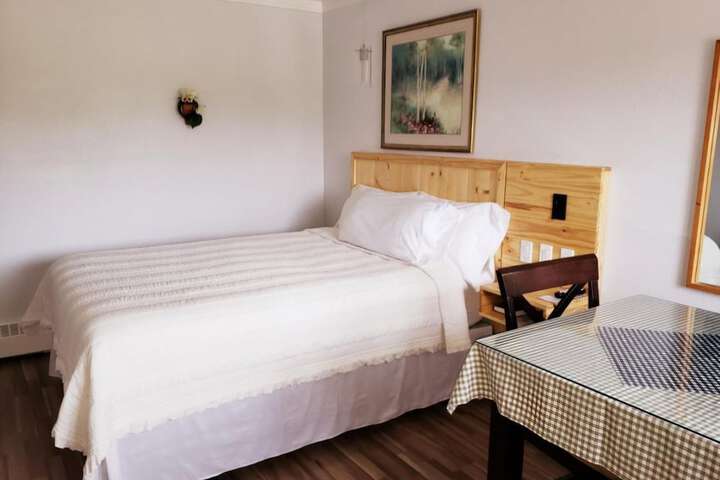 Room 7 of 25