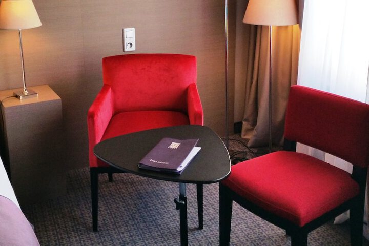 Room 10 of 44