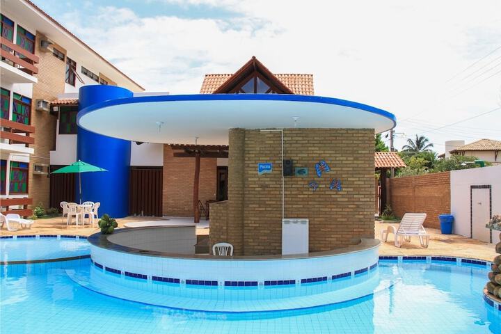 Pool Hotel