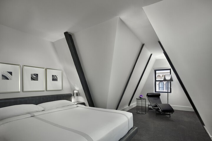 Room 15 of 55